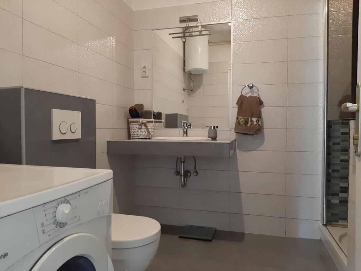 Postira Apartment By The Sea Экстерьер фото